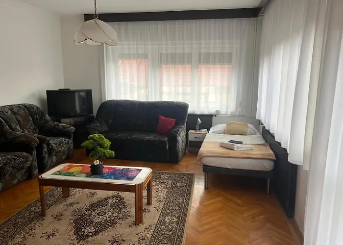Apartamento Airport Relax 3 Bedroom Vecsés