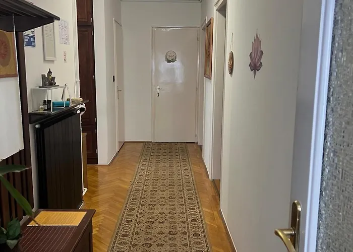 Airport Relax Apartment Daire