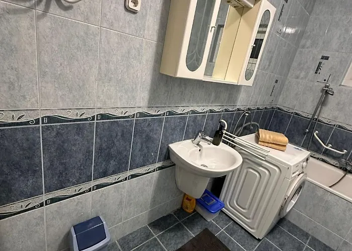 דירה Airport Relax 3 Bedroom וסס